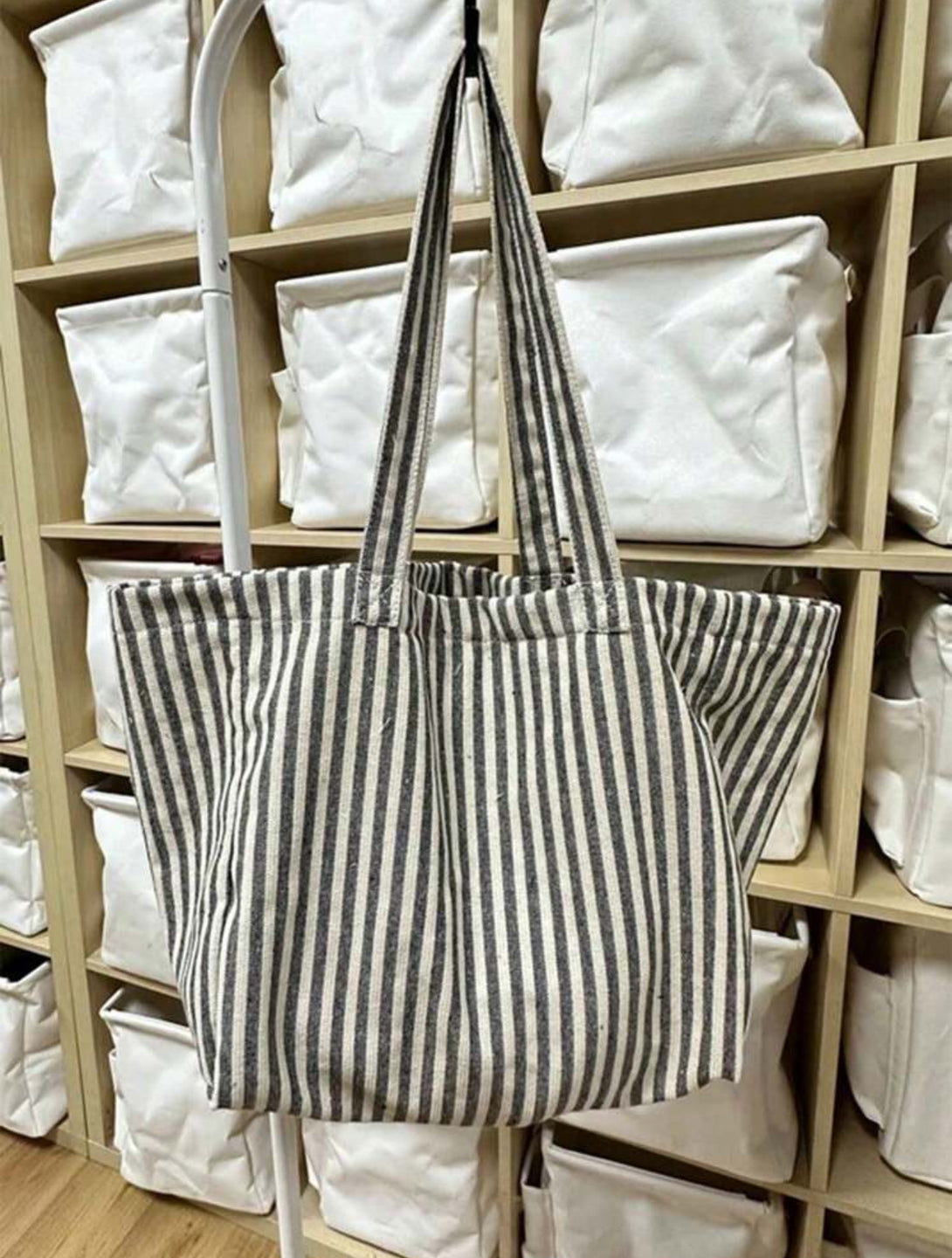 Striped Casual Shoulder Tote Bag, Ideal for Everyday Shopping, Vacation, Beach., grey stripe or beige stripe 